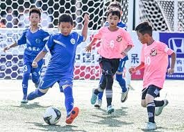 ATP总决赛第4日综述：辛纳两连胜提前晋级，谢尔顿遭逆转无缘四强