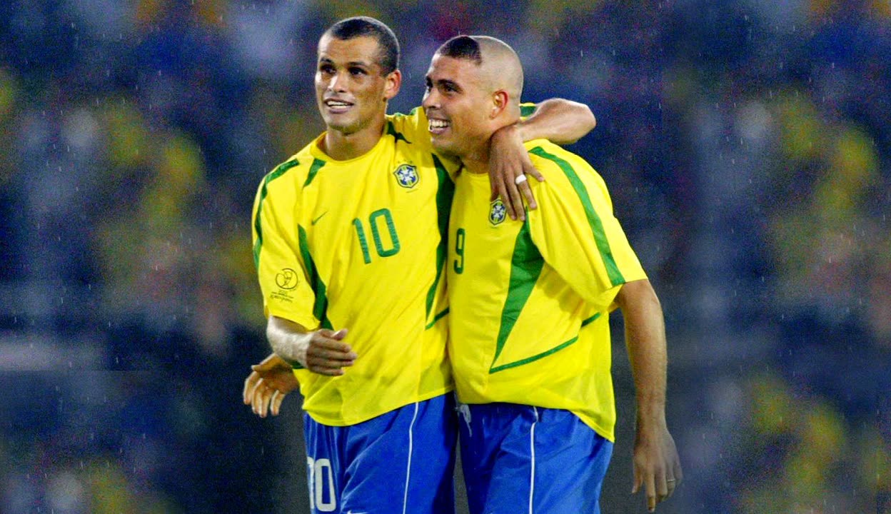 场球员迅速 场球员迅速